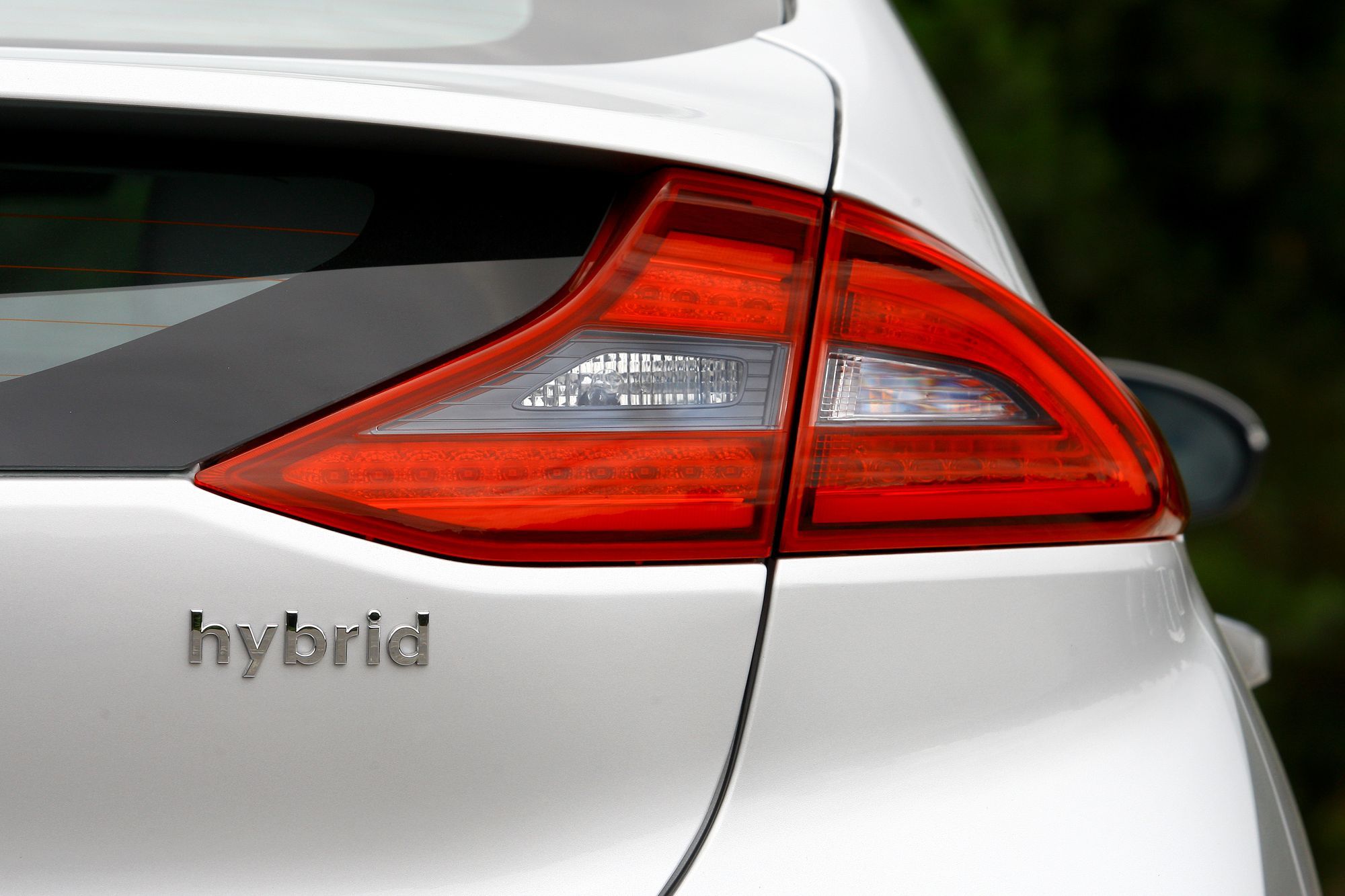 Hybrid Cars 101